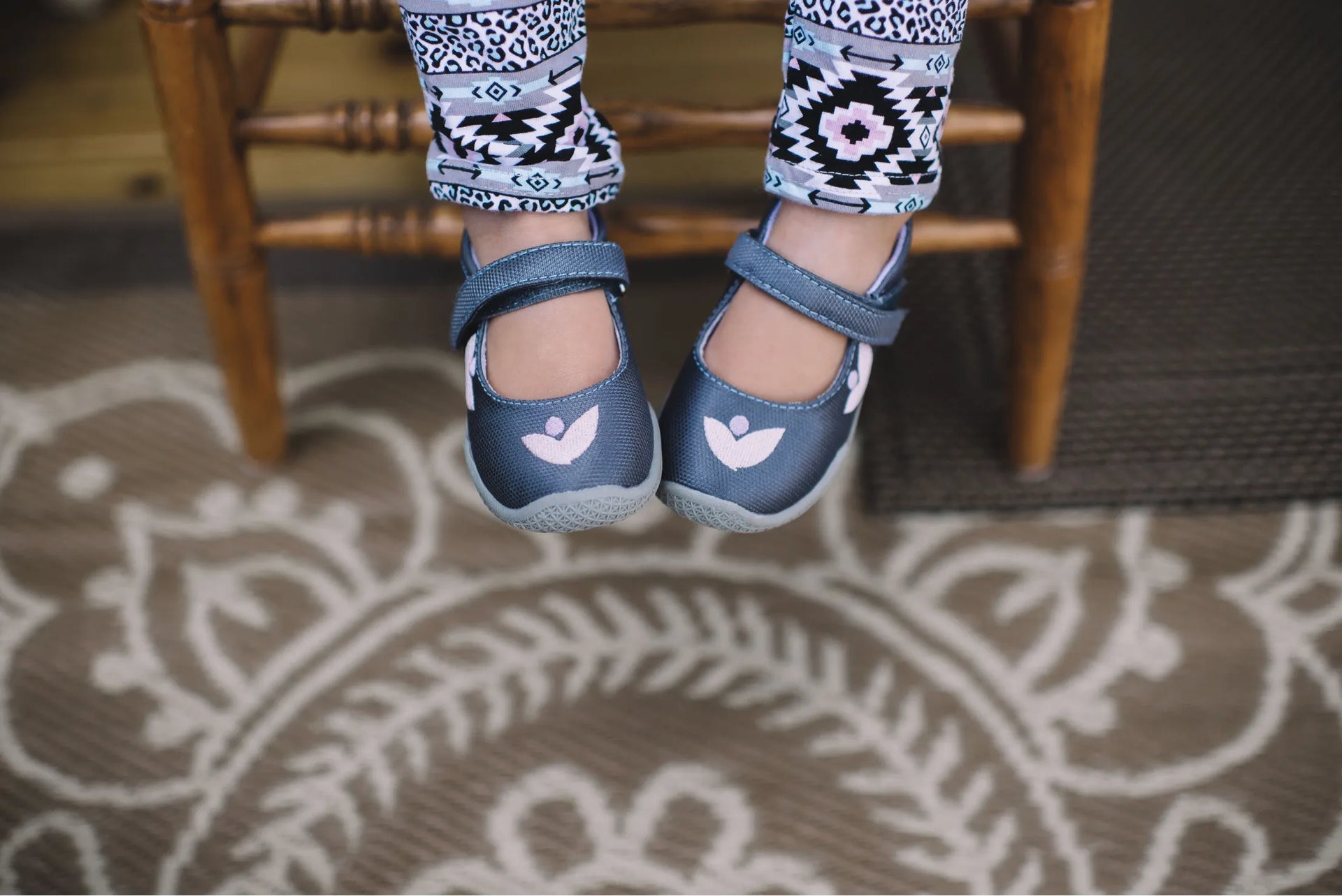 Squeaky shoes clearance sales